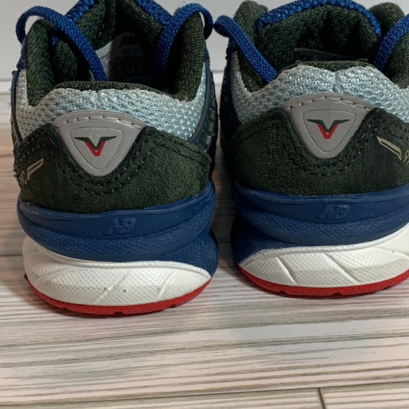 New Balance 990v5 Toddler size 5 - Picture 10 of 12